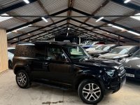 LAND ROVER DEFENDER 110