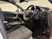 DS AUTOMOBILES DS 4
